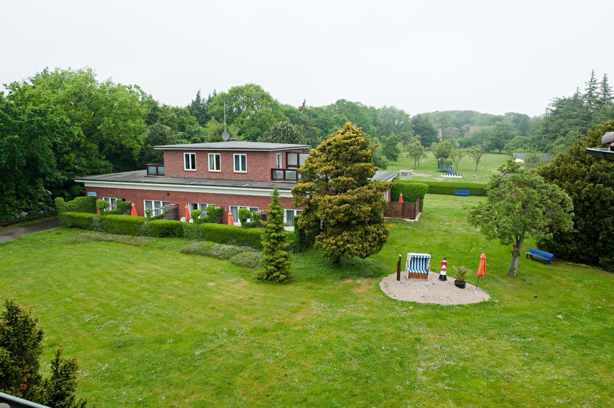 Bsw Ferienwohungen Wyk Auf Foehr Apartment Exterior photo